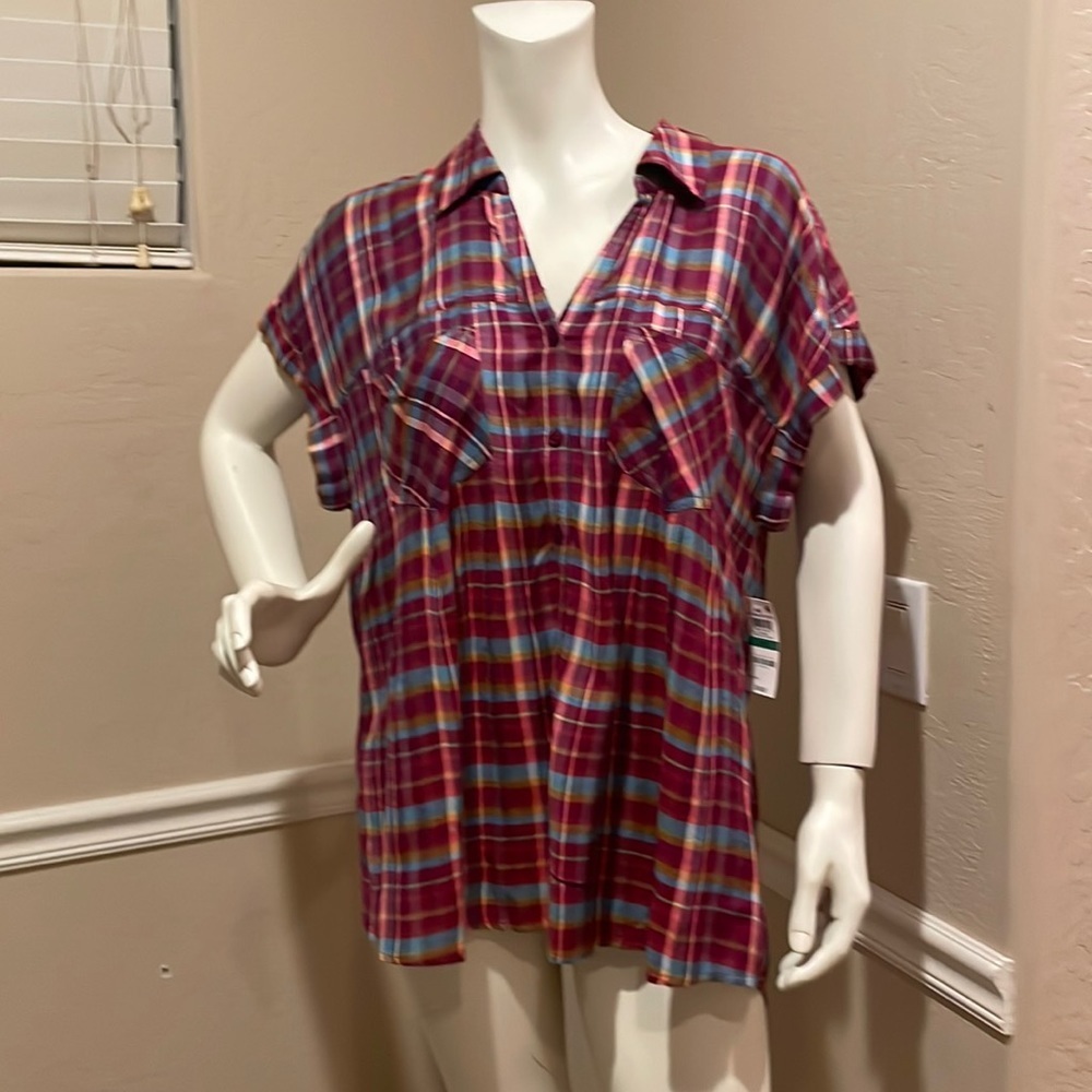 - - Woman’s style &co tops